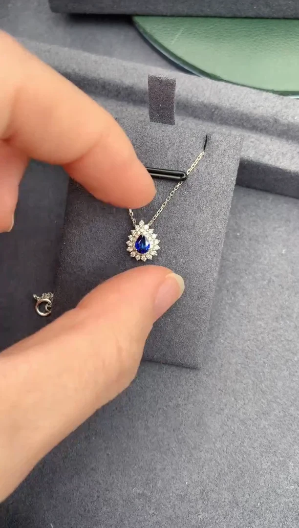 项链蓝宝石18K金镶嵌35分蓝宝石项链DC