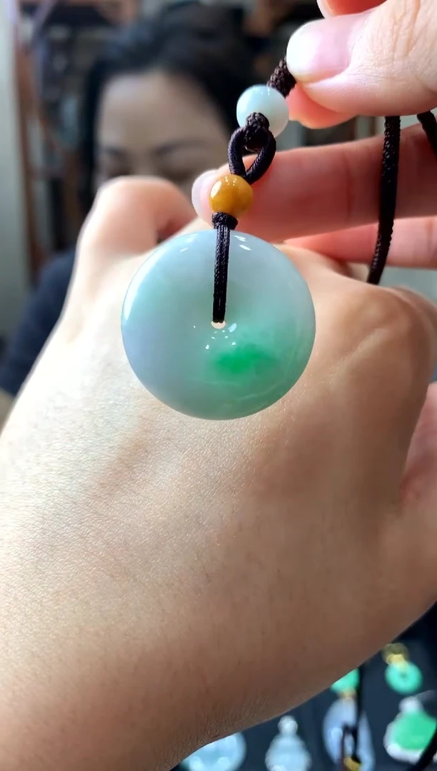 翡翠未镶嵌吊坠(不含链)姹**红挂件