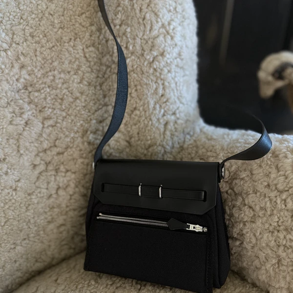 KOKO WANG时尚高端进口帆布真皮拼接休闲百搭单肩包536175E08S41