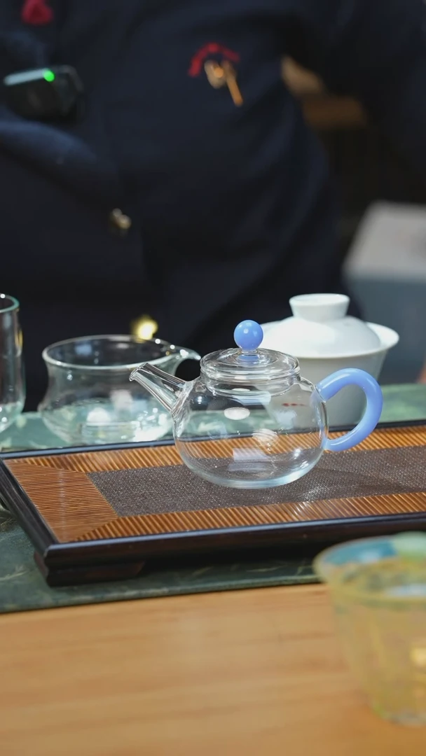 蓝玉把手玻璃泡茶壶