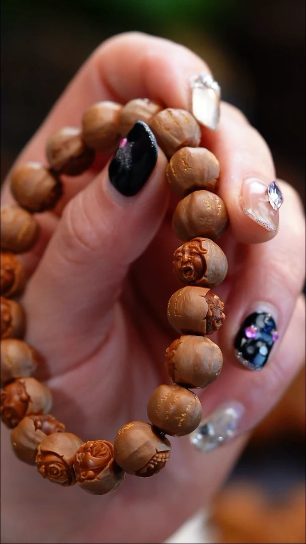 【闪购商品】橄榄核吊坠橄榄核