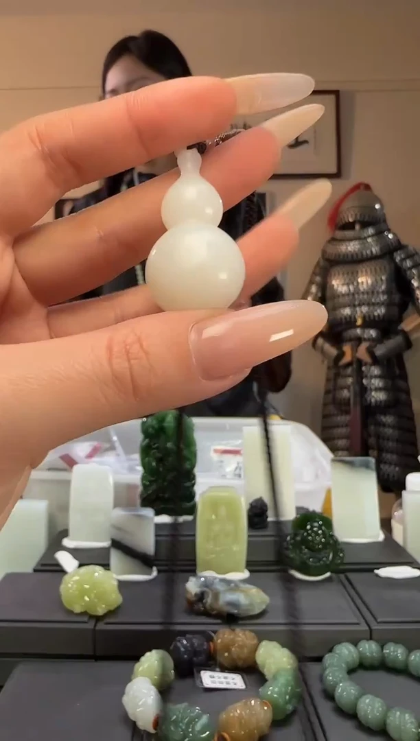 颈饰未镶嵌和田玉白玉葫芦吊坠