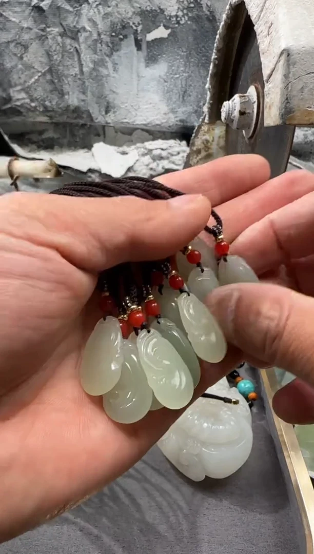 和田玉未镶嵌颈饰吊坠多样性拍一发一件