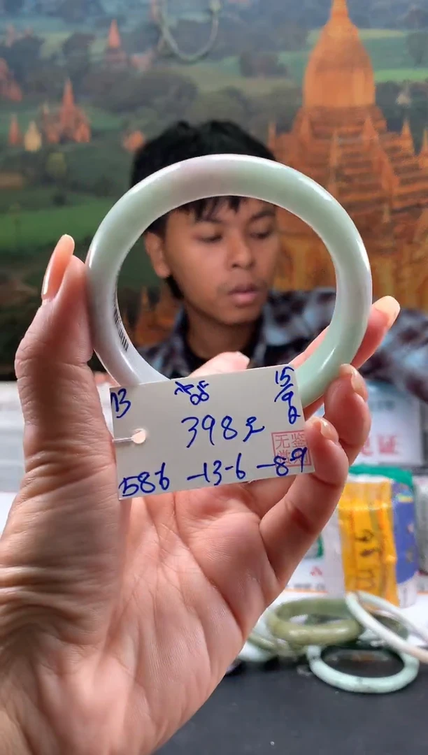 未镶嵌手镯翡翠?翡翠手镯 下单联系小耳机#13