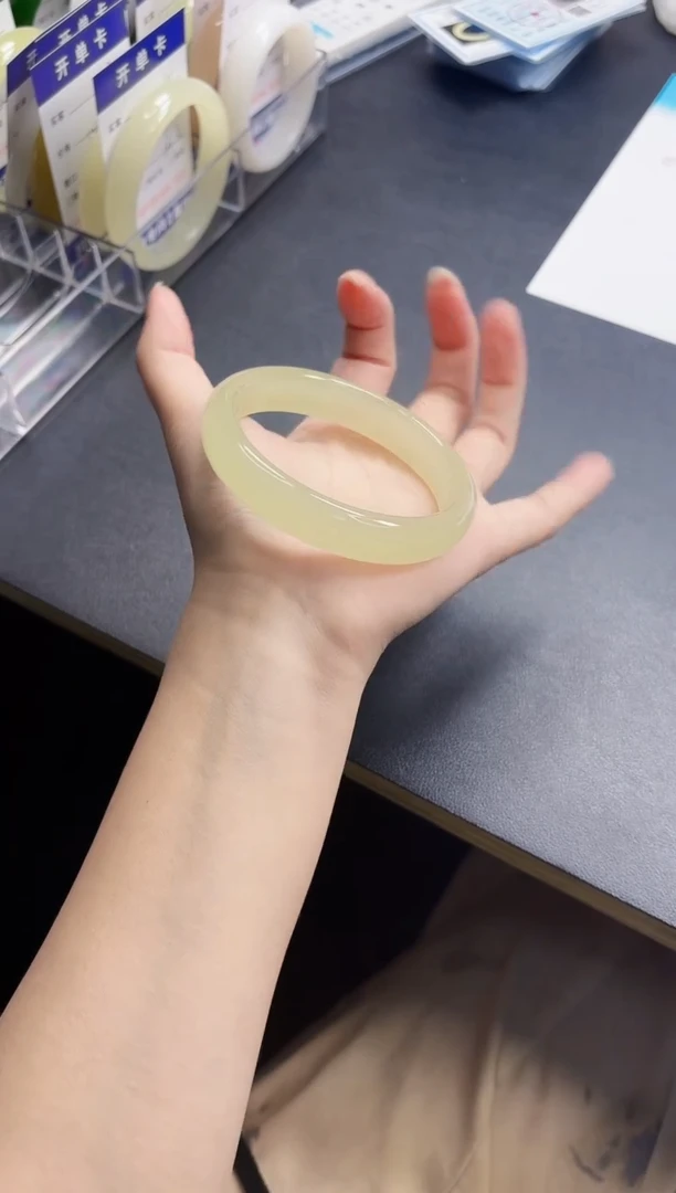 和田玉手镯未镶嵌24-5-60