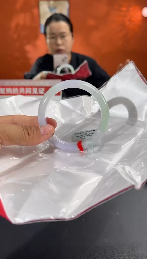 未镶嵌手镯翡翠4