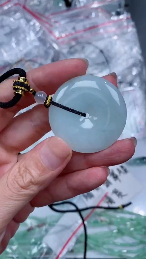 颈饰未镶嵌翡翠吊坠