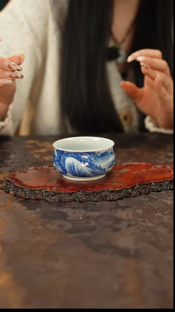 青花手绘山水主人杯