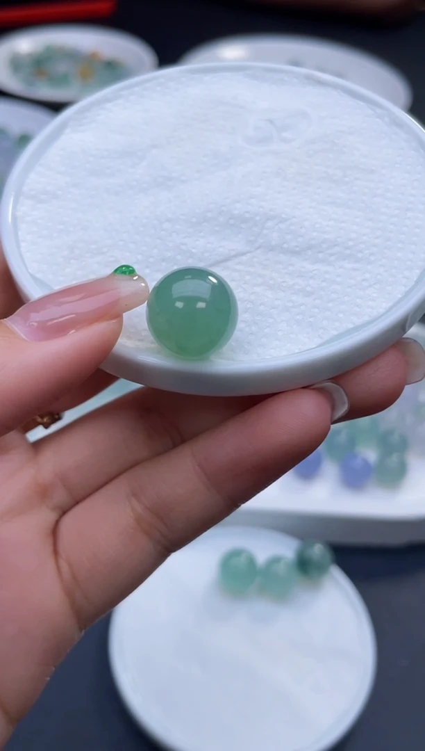 未镶嵌定制翡翠赫***斯啊A218