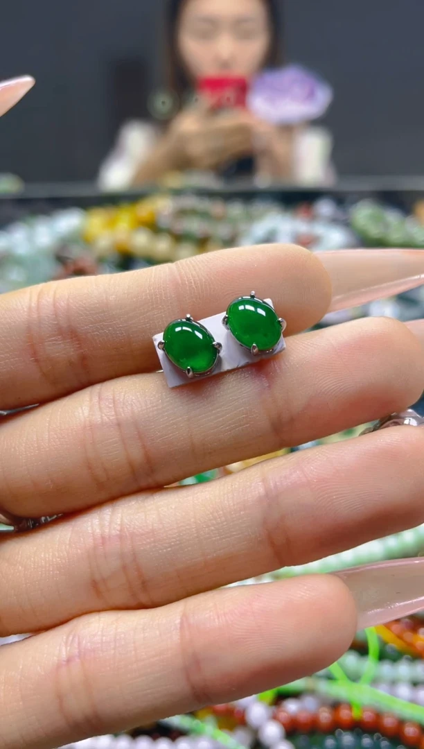 颈饰未镶嵌翡翠/M/翡翠A货，一件也是批发价