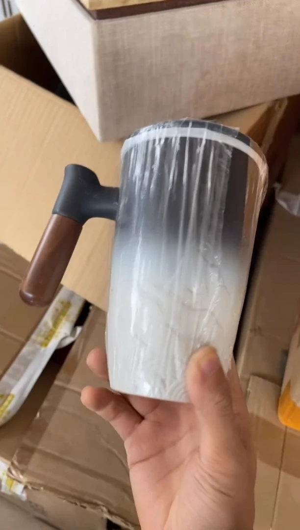 杯无运费险有瑕疵的摄影的产品有使用过的痕迹有点脏介意勿拍