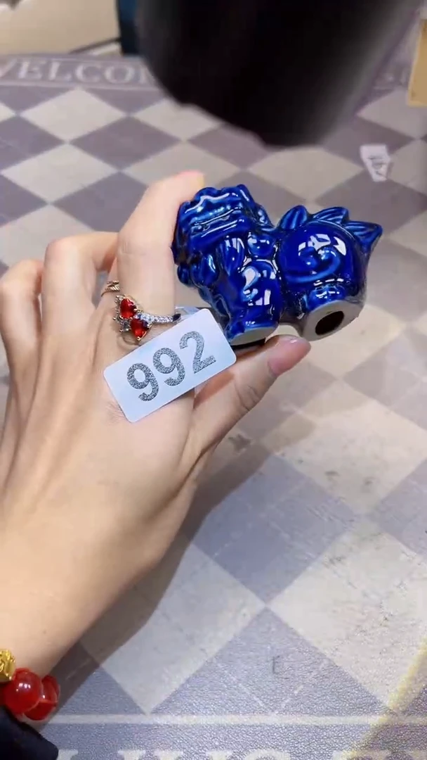 瓷片陶瓷如图所示周边