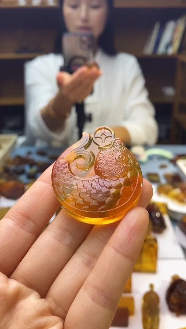 琥珀颈饰未镶嵌SN75-69（年年有钱）