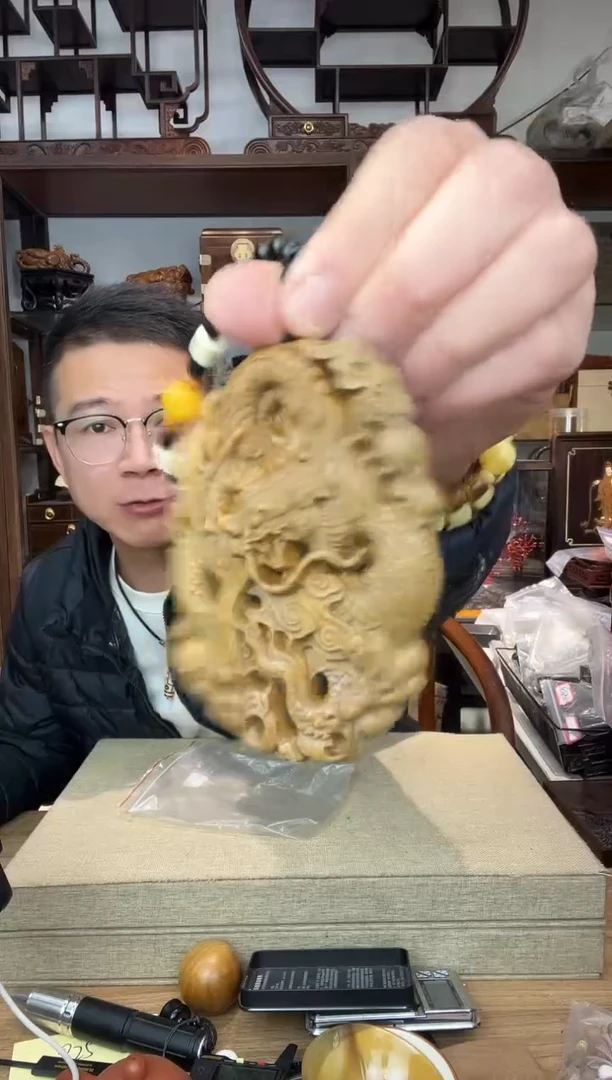 乌木类书架559绿檀雕刻大龙牌