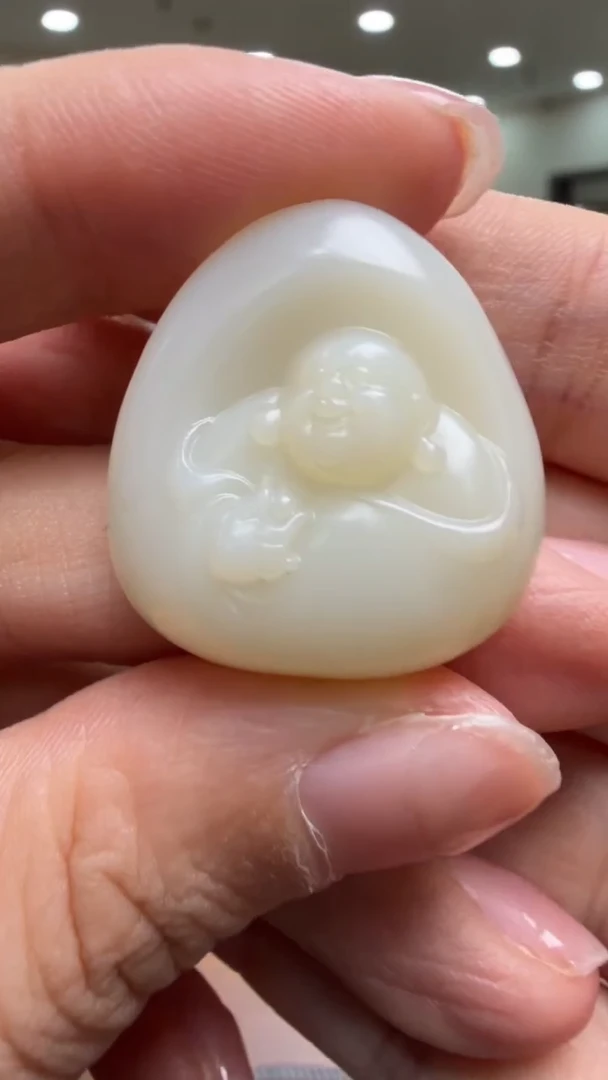 颈饰未镶嵌和田玉挂件