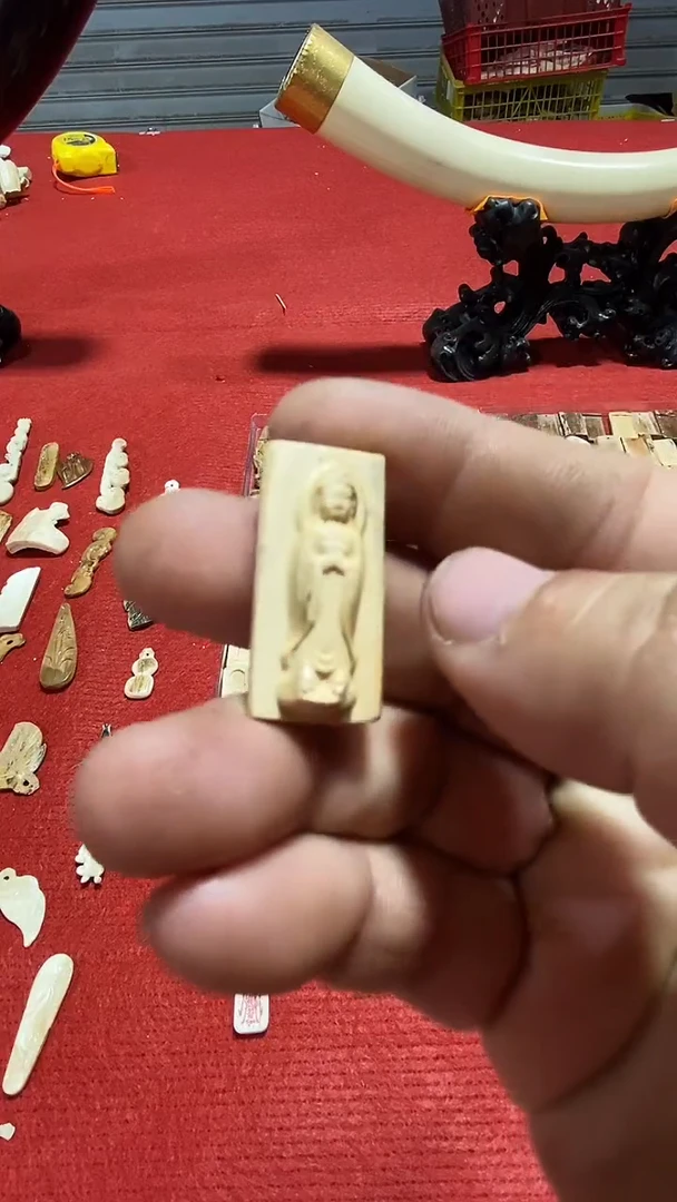 泥塑小把玩件摆件