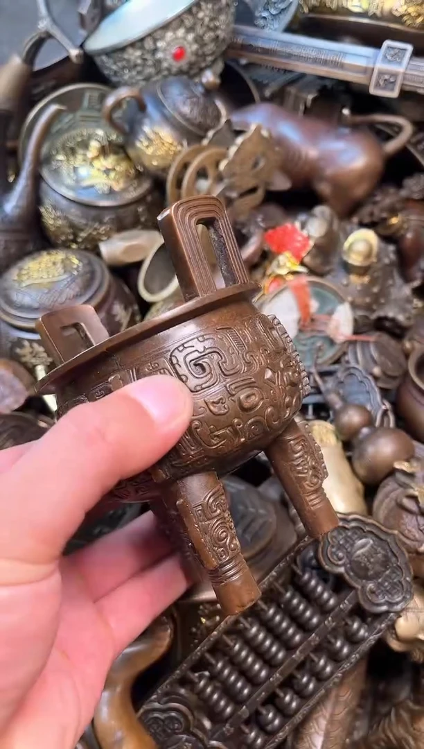 精美铜器点击下单