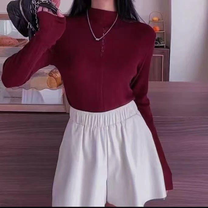 A1826安可拉红植绒加厚镂空排扣T恤