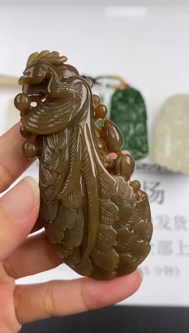 未镶嵌和田玉挂件354161      多人