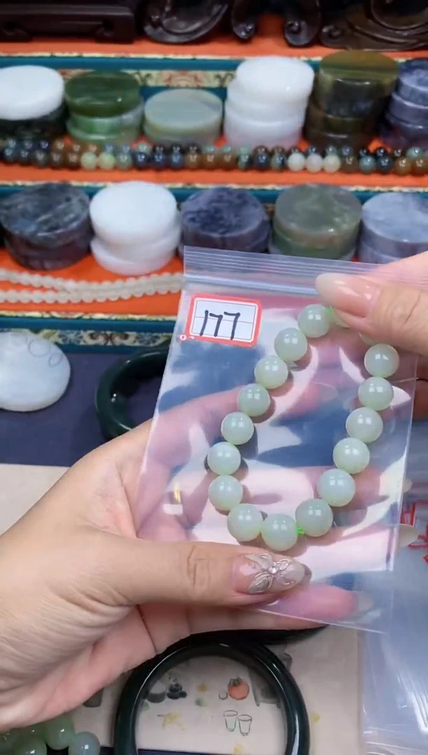 和田玉未镶嵌颈饰和田玉