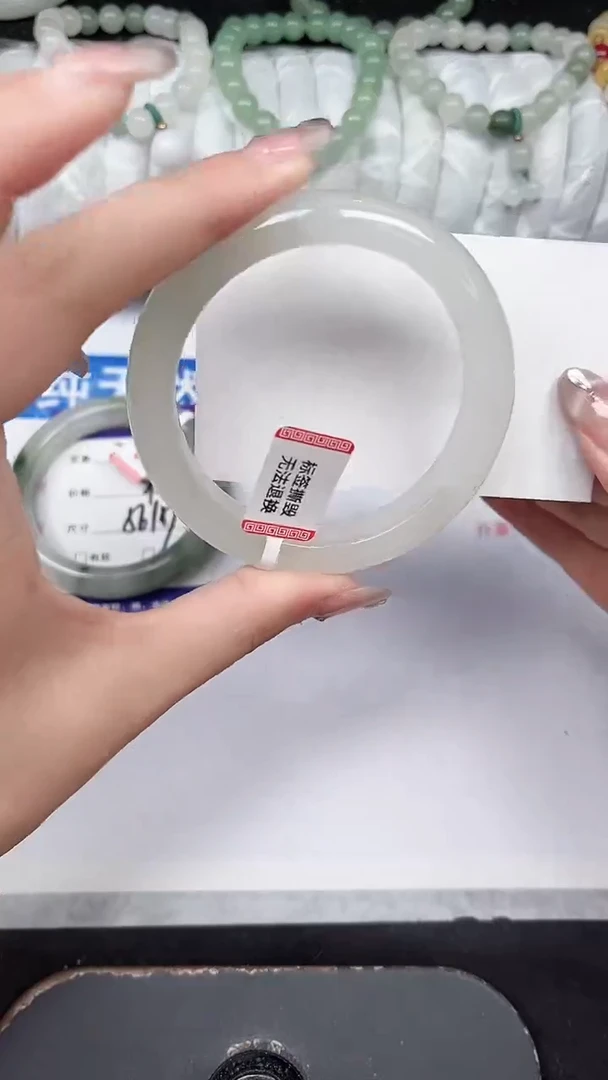 未镶嵌手镯石英质玉211-56/57