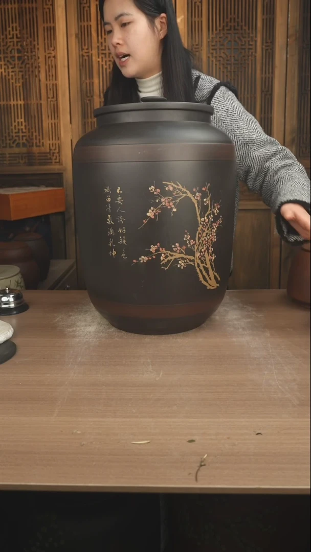 云南建水紫陶茶缸
