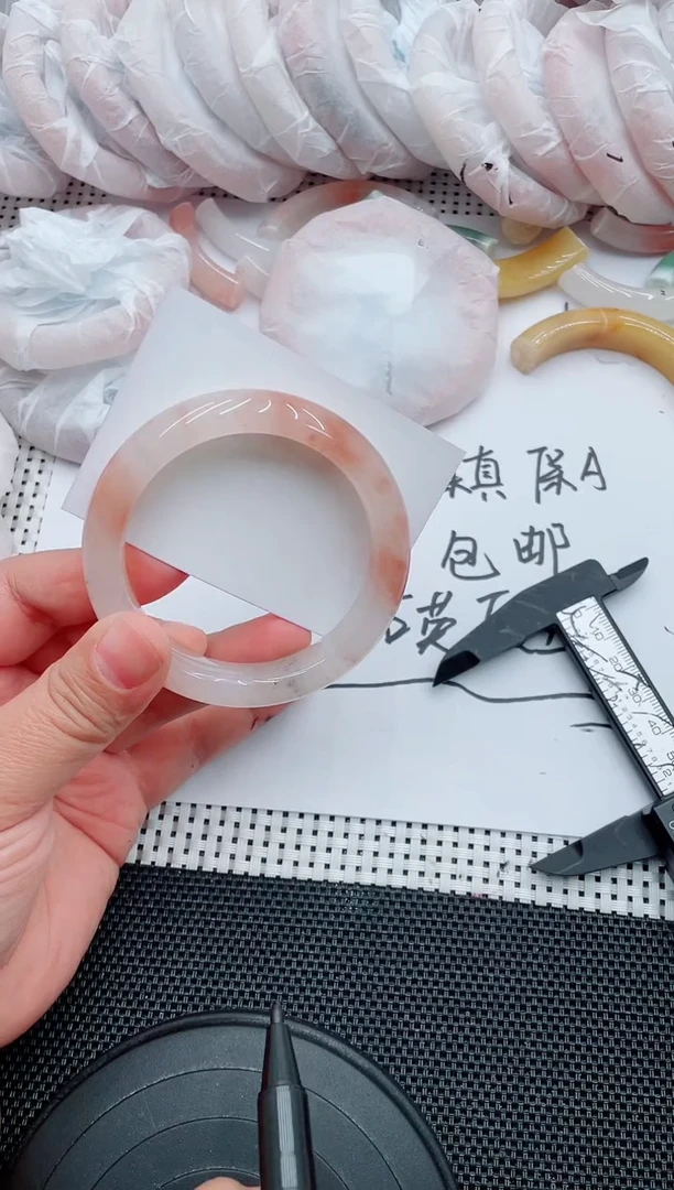 未镶嵌手镯石英质玉133-54-55