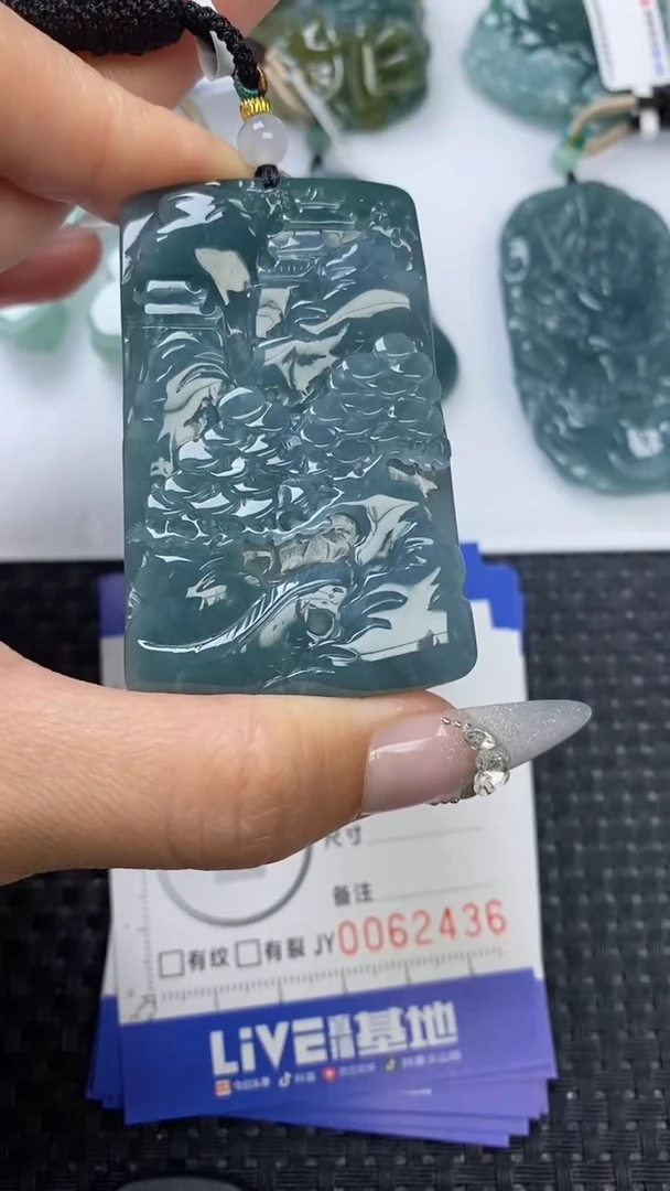 【闪购商品】翡翠颈饰未镶嵌11111111111111111