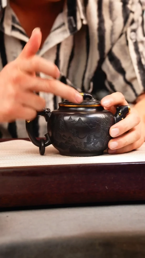 茶壶紫砂石黄 如意鼓壶 麒麟 描金