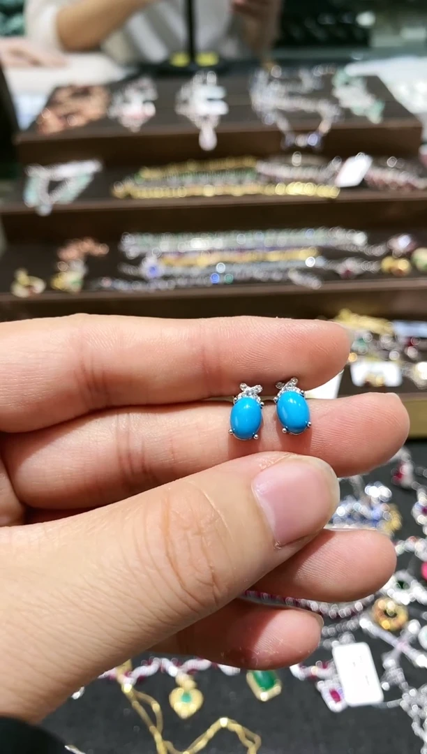 【闪购商品】蓝宝石耳饰银S925镶嵌蓝松耳钉