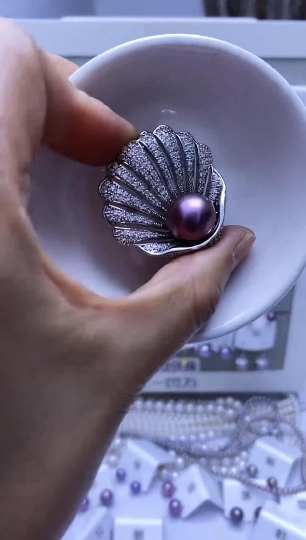 合金胸饰淡水珍珠胸针