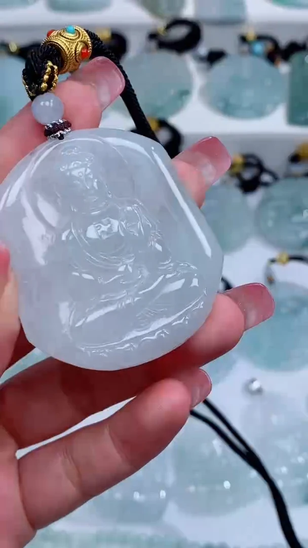 翡翠未镶嵌颈饰吊坠