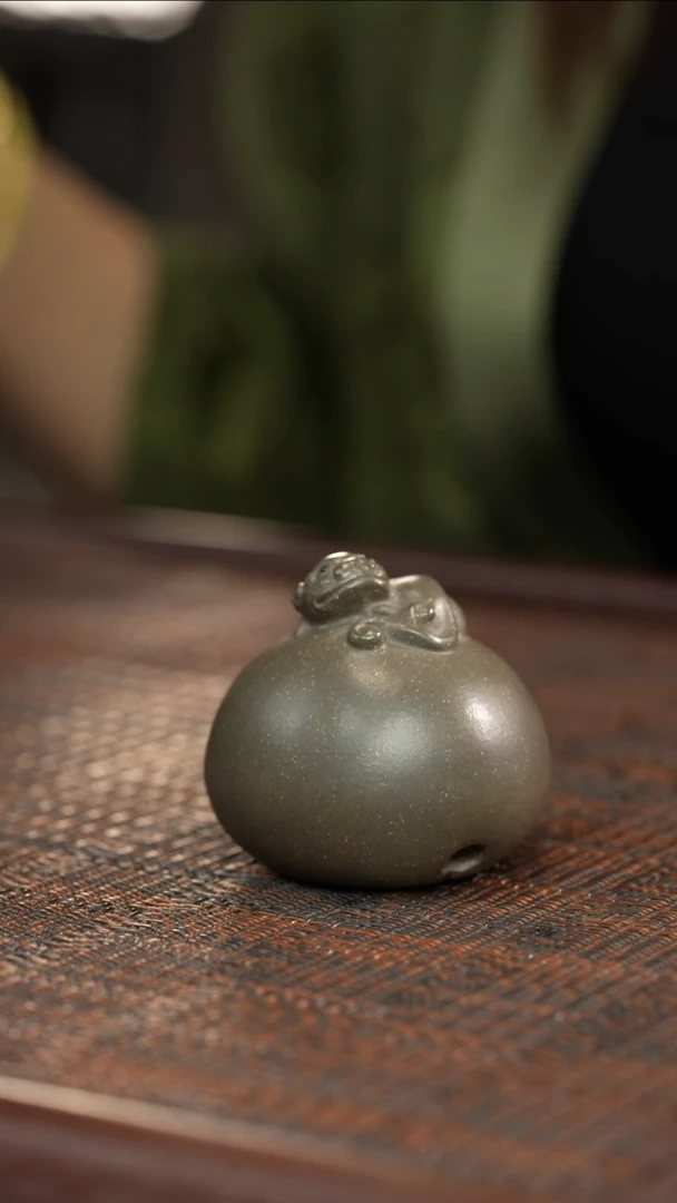 茶壶紫砂铃铛貔貅-段泥