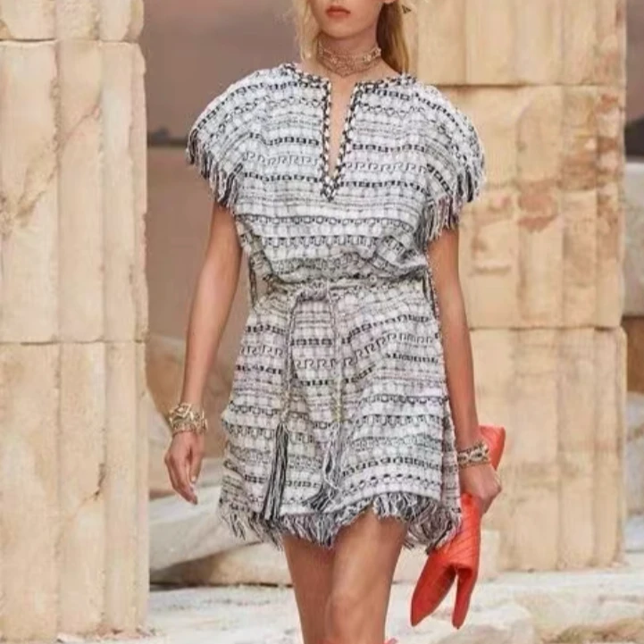 99新 Chanel/香奈儿 38码希腊系列混色流苏边飞袖连衣裙