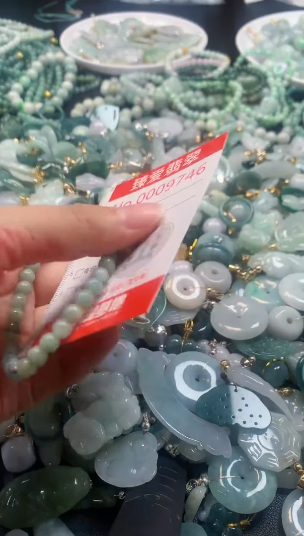 吊坠(不含链)未镶嵌翡翠9746