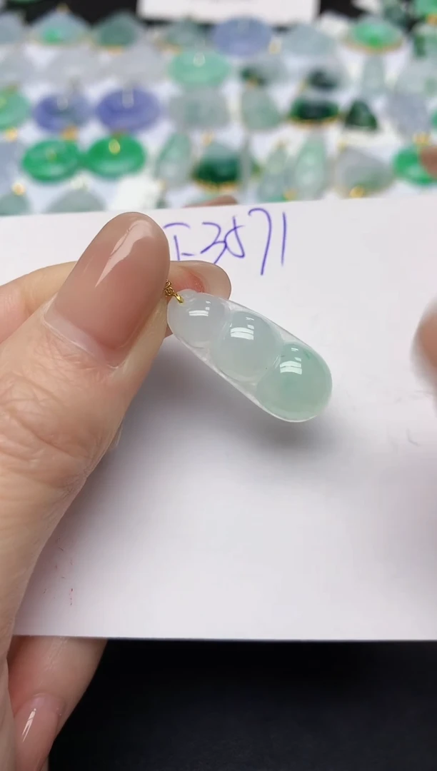 颈饰18K金镶嵌翡翠天然缅甸A货翡翠百元以上9元证书费自理