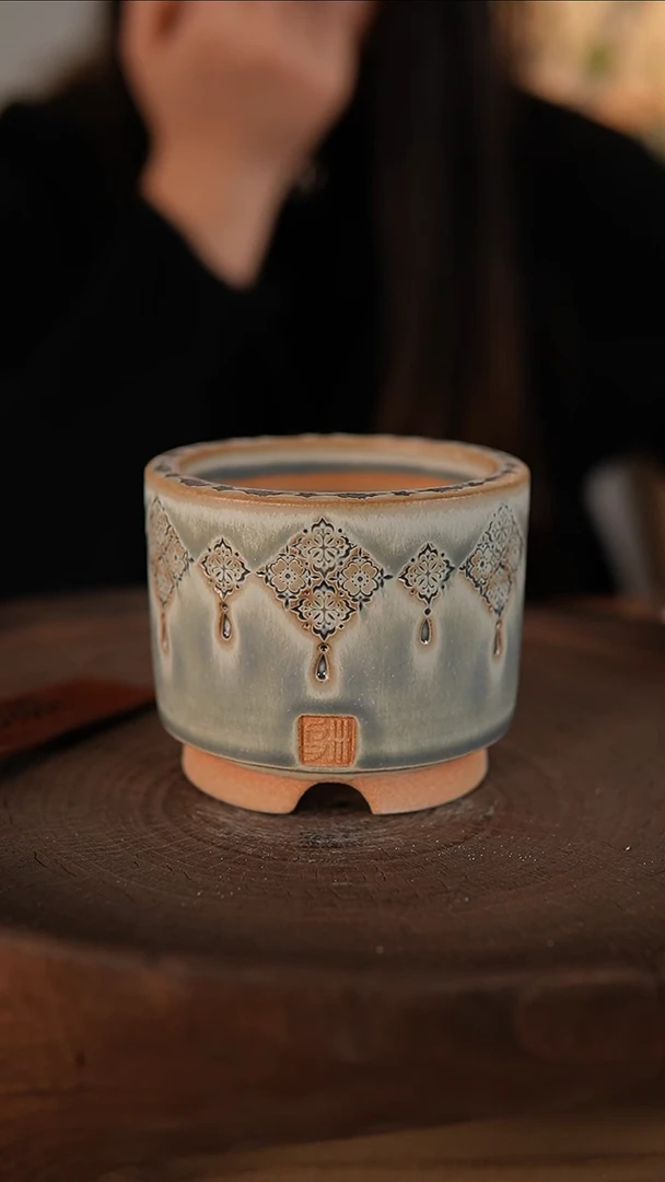 【闪购商品】红陶2-2-203默认有瑕口7.5