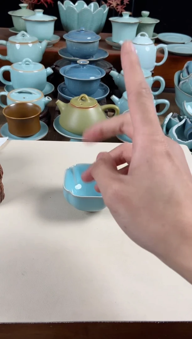 【闪购商品】其他瑕疵谢朝伟四方杯有点变形40cc天蓝