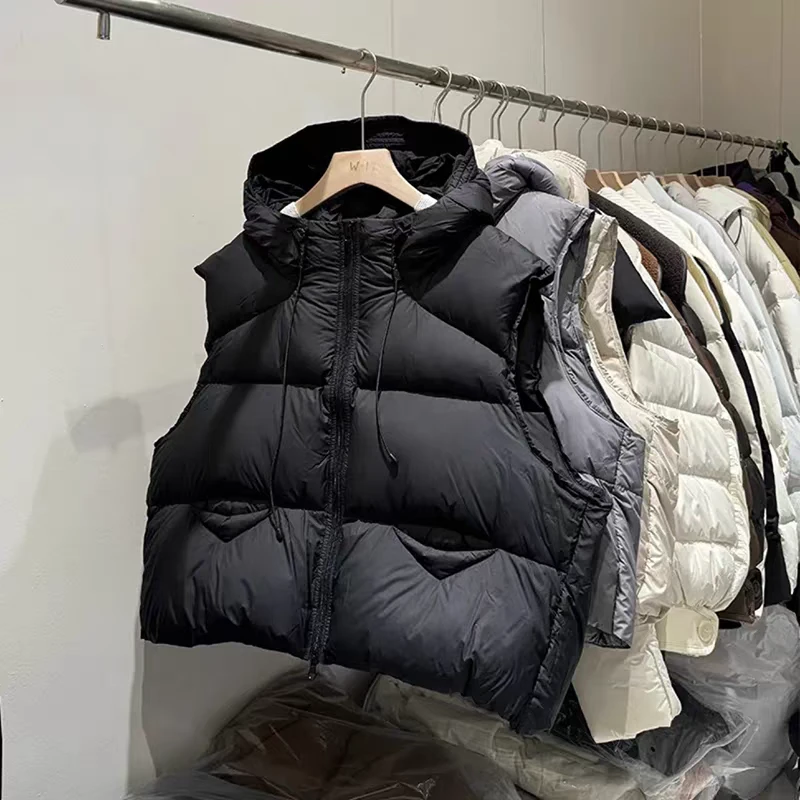 羽绒马甲秋冬欧货新款短款上衣背心休闲宽松连帽白鸭绒马夹外套