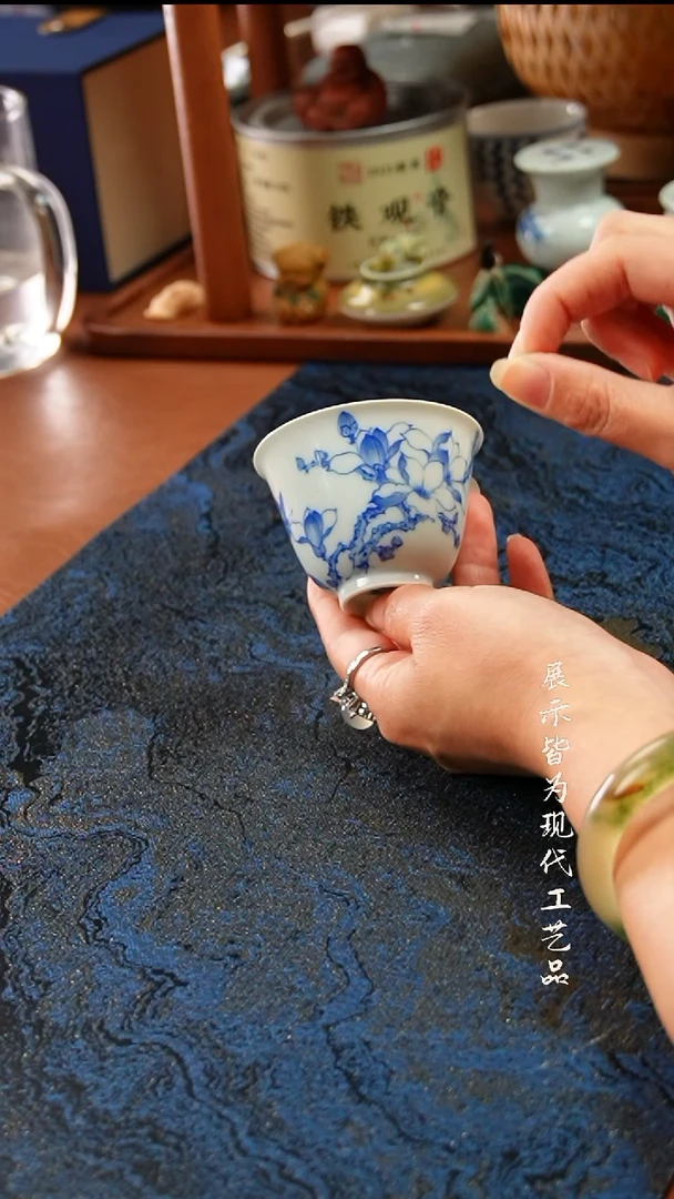 景德镇陶瓷玉兰花杯