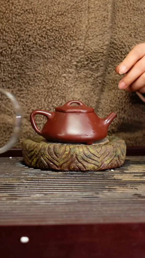 宜兴原矿紫砂壶茶壶宜兴原矿紫砂壶茶壶160C