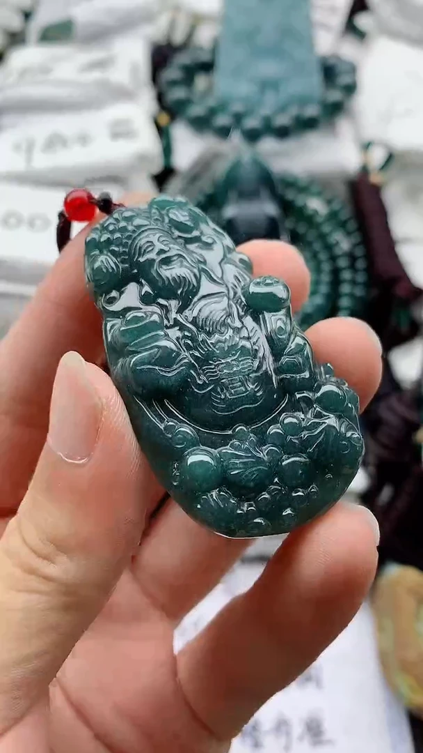 翡翠未镶嵌颈饰888888888888