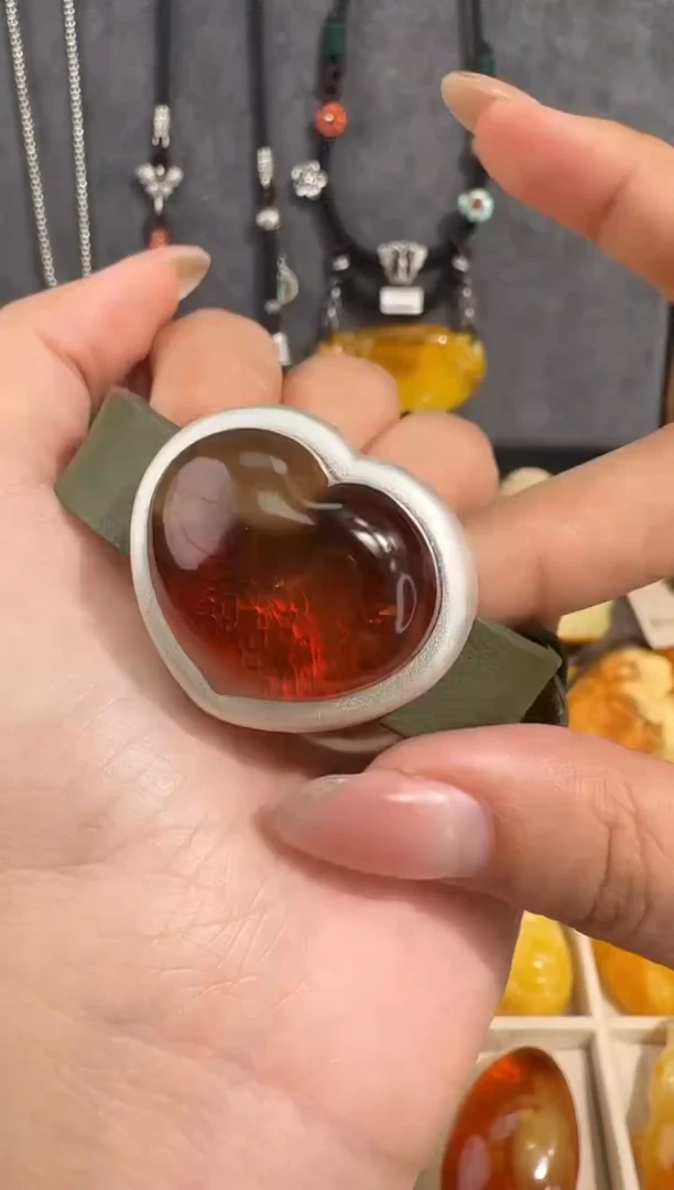 裸石琥珀未镶嵌c****a琥珀