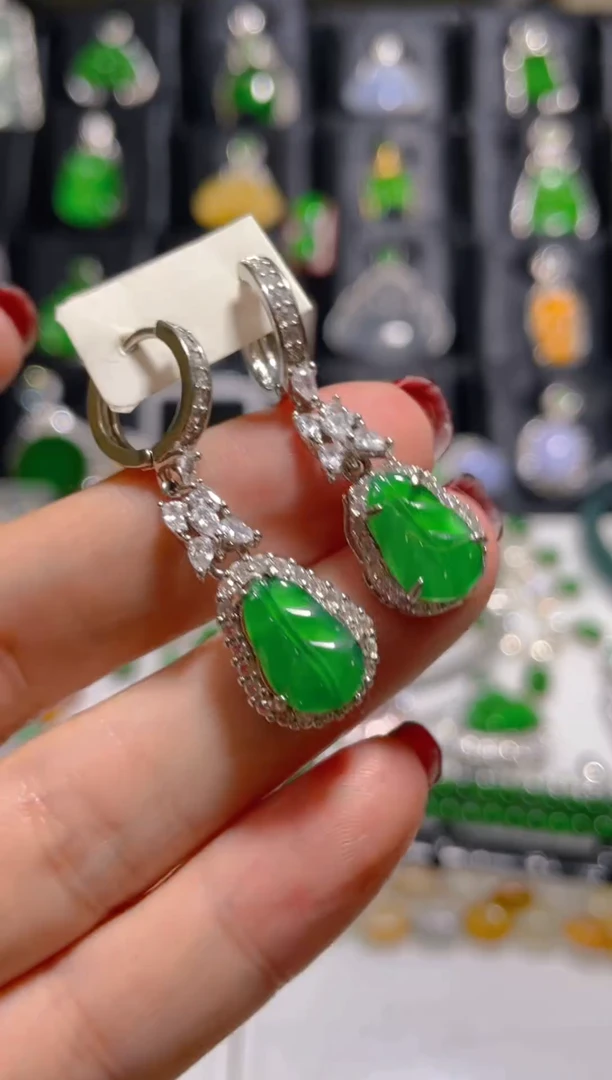 未镶嵌翡翠耳饰天然翡翠多样性发货