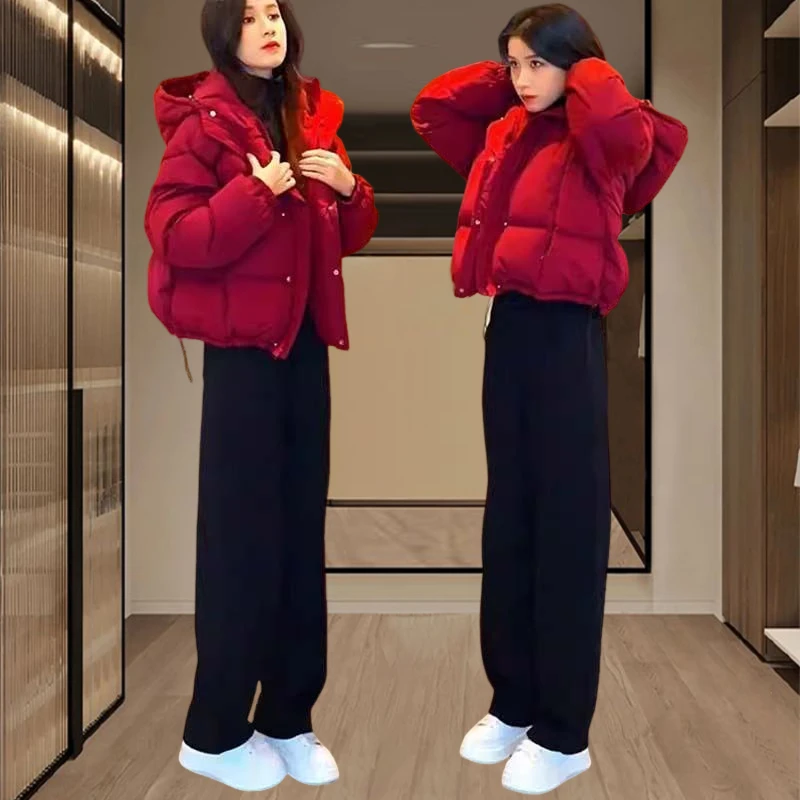 2025冬季小个子时尚套装红色连帽保暖棉服外套加绒裤子减龄两件套