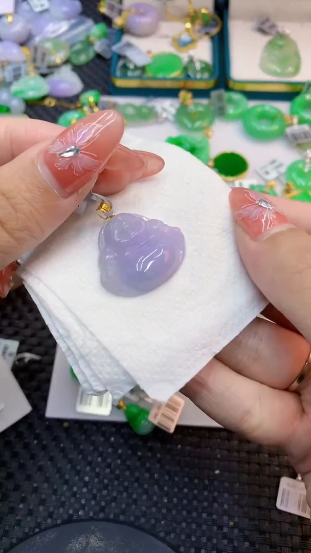 颈饰18K金镶嵌翡翠1