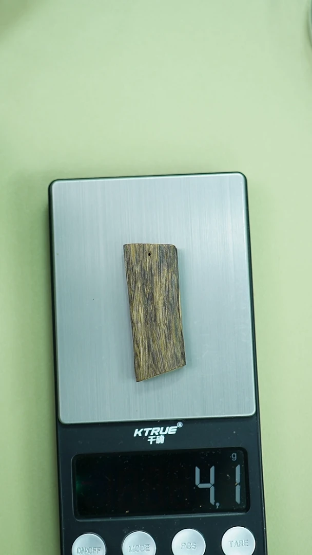 【闪购商品】沉香手把件绿奇楠沉香无事牌