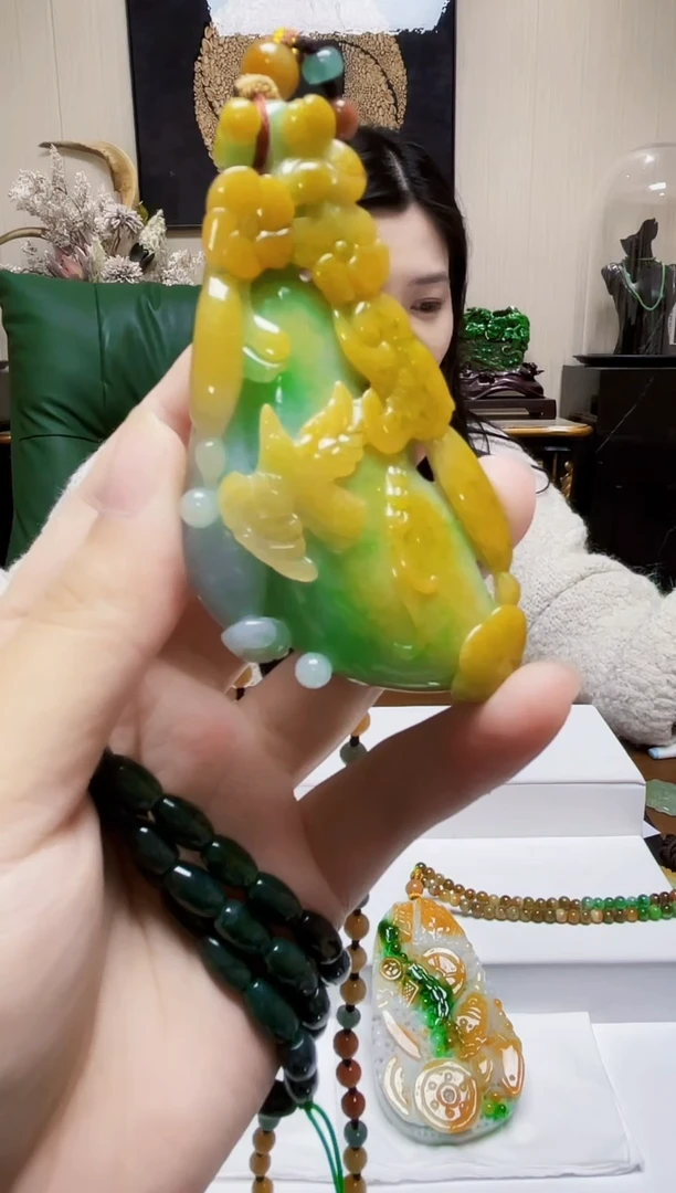 未镶嵌定制翡翠吊坠175