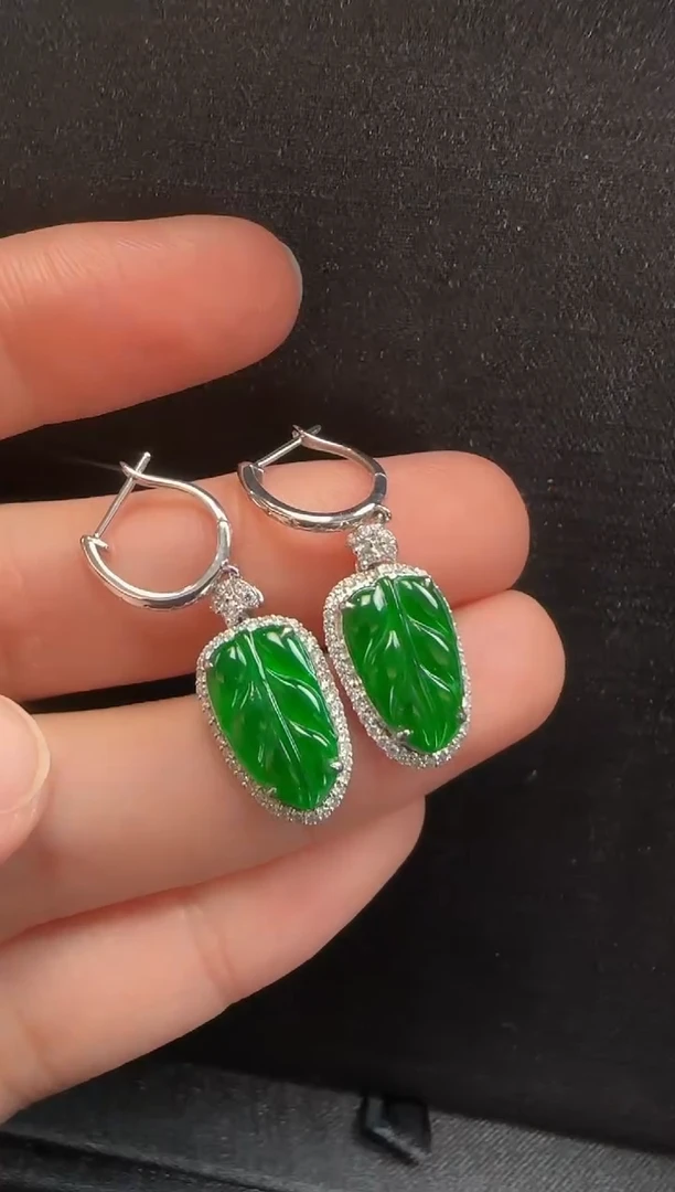 【闪购商品】翡翠耳饰18K金镶嵌302叶子一对