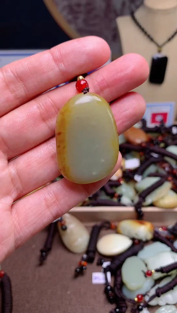 【闪购商品】和田玉颈饰未镶嵌1